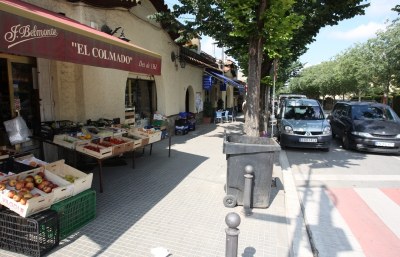 Alumnes de l'escola desenvoluparan projectes per definir el pla d'usos de la plaça de la Centralitat de Valldoreix, a través d'una assignatura que esdevindrà un concurs d'idees